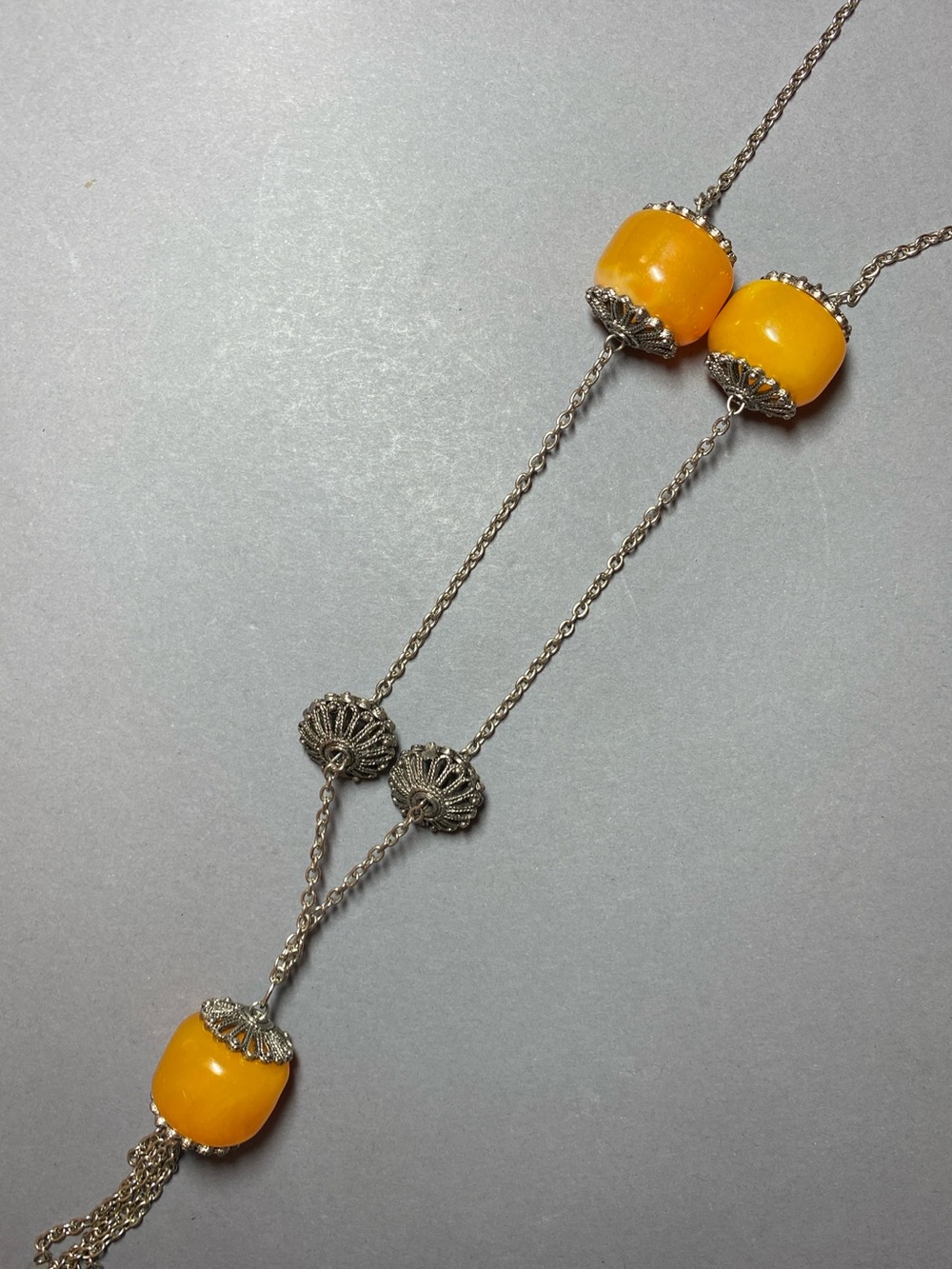 Vintage faux amber yellow chunky beaded necklace